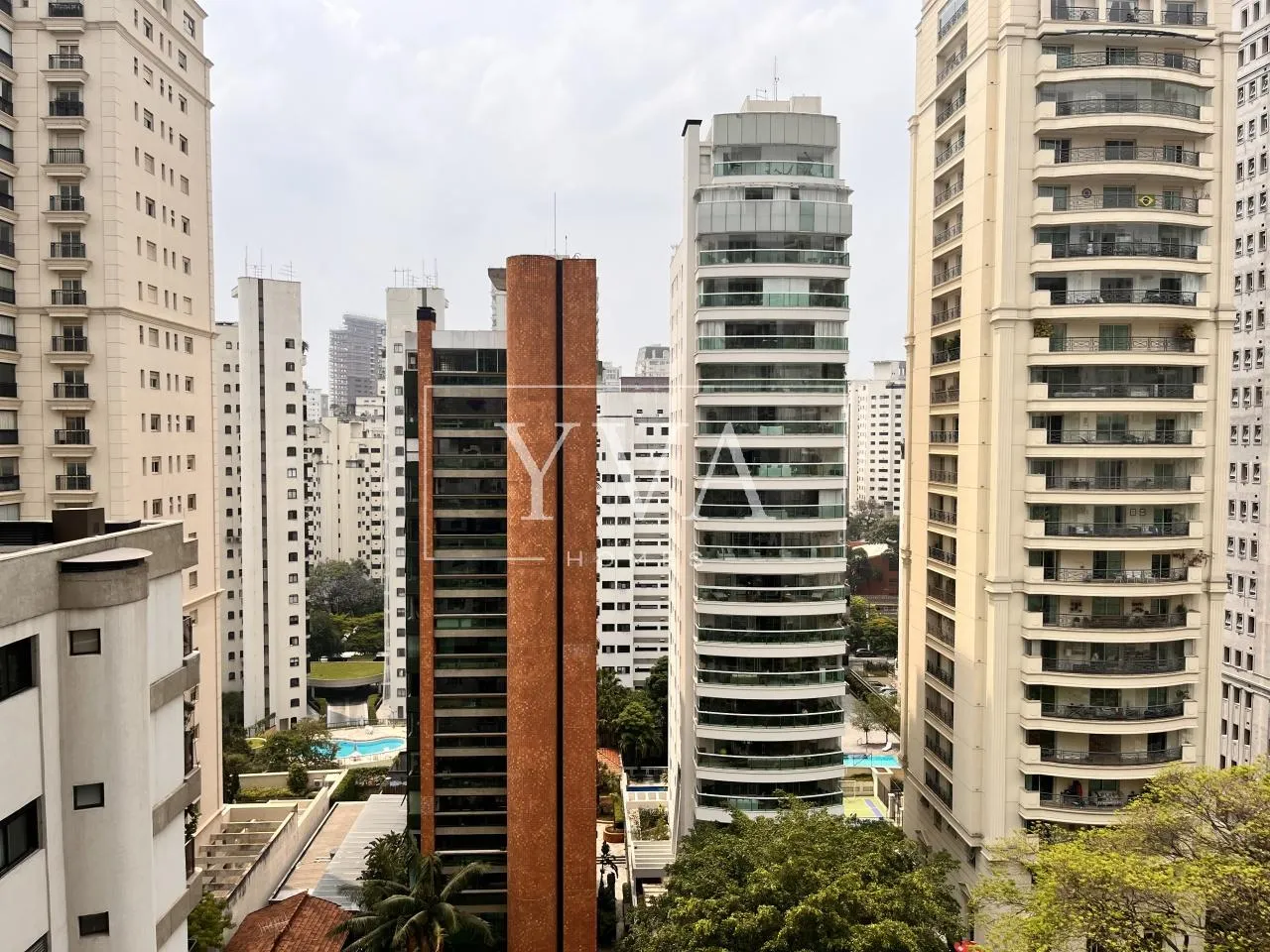 Apartamento com 4 suítes à venda em Itaim Bibi, São Paulo, por R$ 34.000.000 Imagem 10