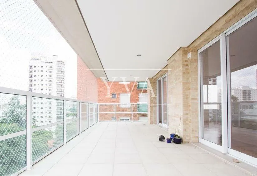 Apartamento com 2 suítes à venda em Moema, São Paulo, por R$ 4.900.000