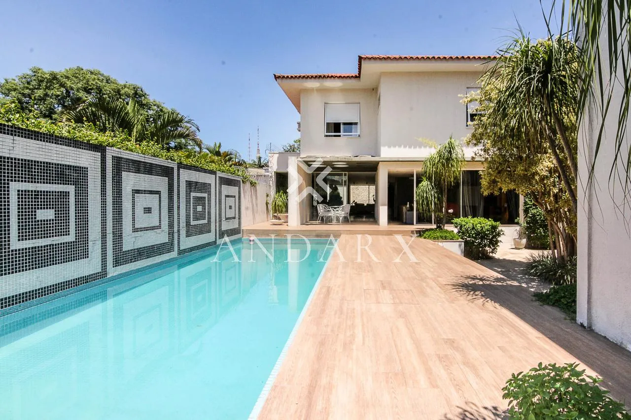 Casa com 4 suítes à venda em Pacaembu, São Paulo, por R$ 4.200.000