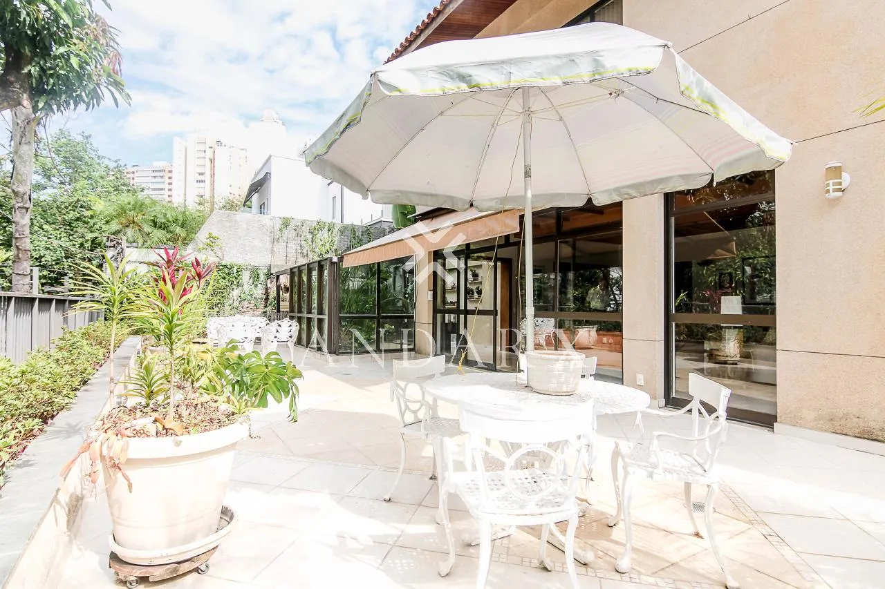 Casa com 3 suítes à venda em Pacaembu, São Paulo, por R$ 3.500.000 Imagem 6