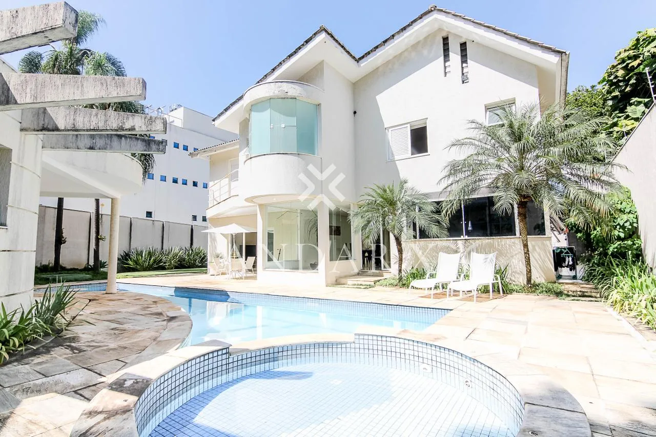 Casa com 2 suítes à venda em Alto de Pinheiros, São Paulo, por R$ 6.100.000