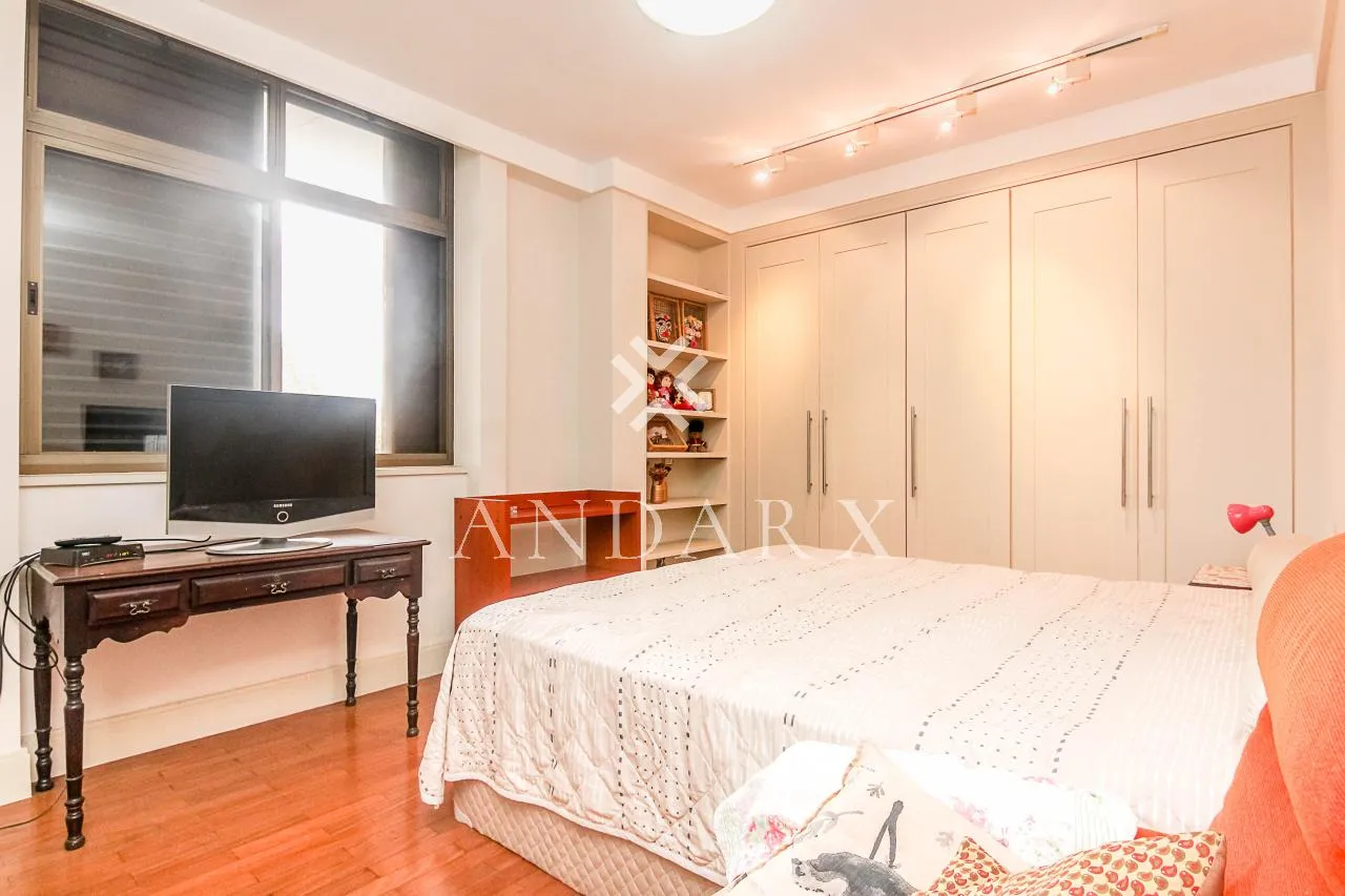 Casa com 5 suítes à venda em Pacaembu, São Paulo, por R$ 5.500.000 Imagem 15