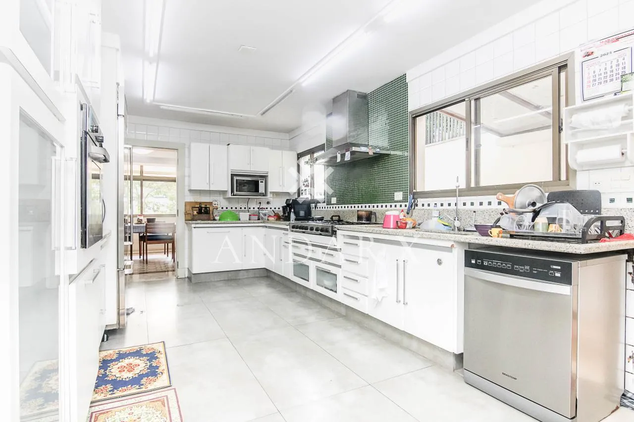 Casa com 5 suítes à venda em Pacaembu, São Paulo, por R$ 5.500.000 Imagem 24
