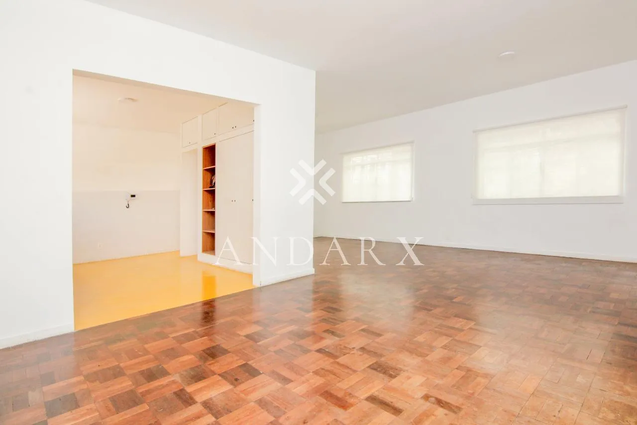 Casa com 3 suítes à venda em Jardim das Bandeiras, São Paulo, por R$ 2.400.000 Imagem 2