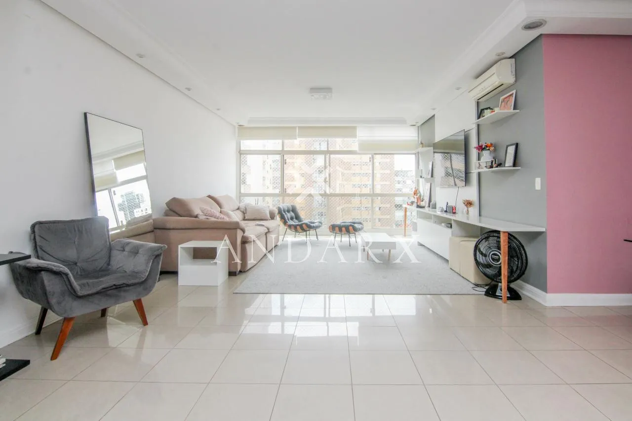 Apartamento com 2 suítes à venda em Santa Cecília, São Paulo, por R$ 2.250.000