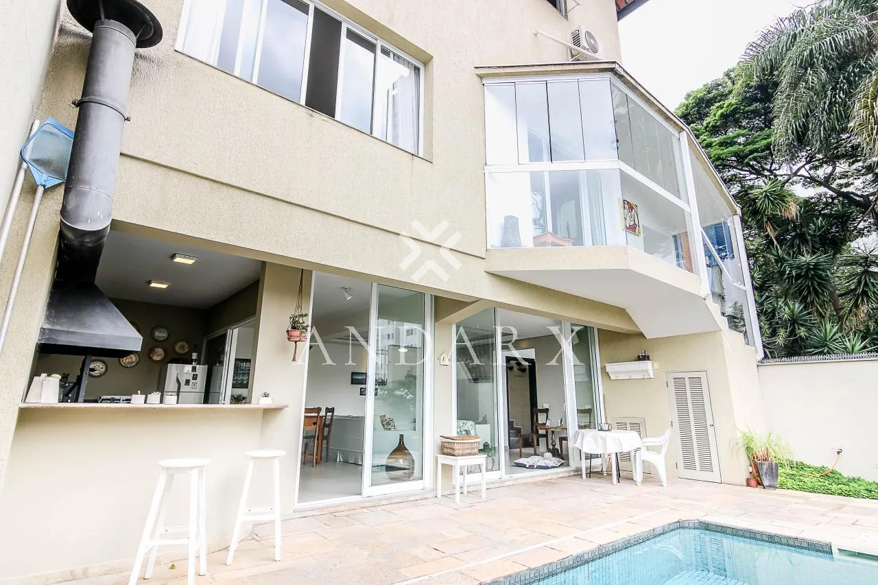 Casa com 3 suítes à venda em Jardim das Bandeiras, São Paulo, por R$ 2.980.000