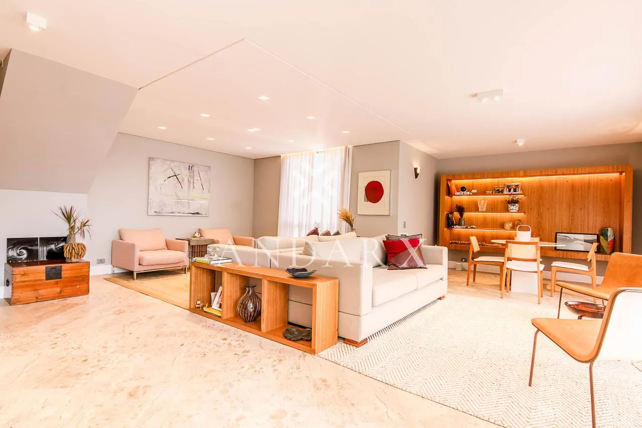 Duplex com 3 suítes à venda em Higienópolis, São Paulo, por R$ 3.990.000