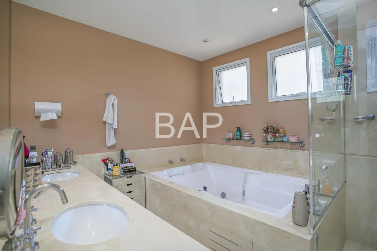 Apartamento com 4 suítes à venda em Moema, São Paulo, por R$ 10.300.000 Imagem 13