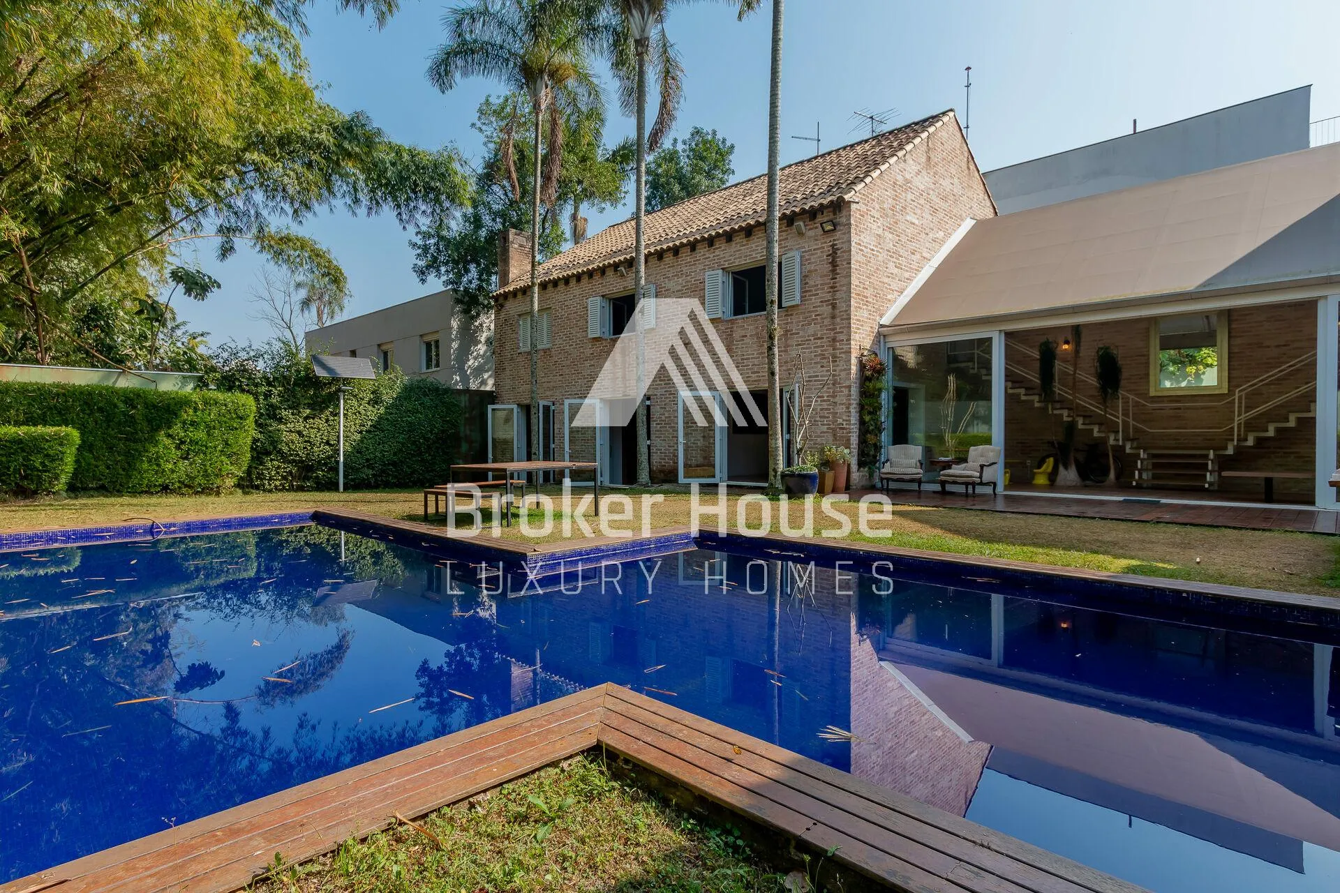 Casa com 5 suítes à venda em Granja Julieta, São Paulo, por R$ 10.300.000 Imagem 2