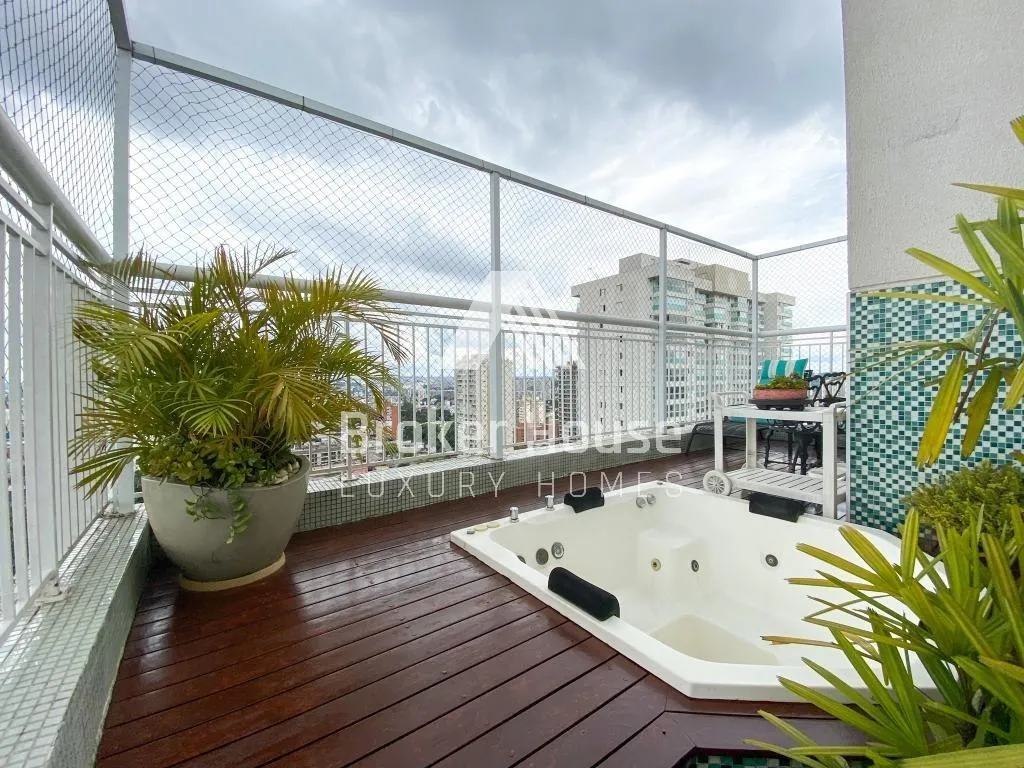 Cobertura com 3 suítes à venda em Santo Amaro, São Paulo, por R$ 2.300.000