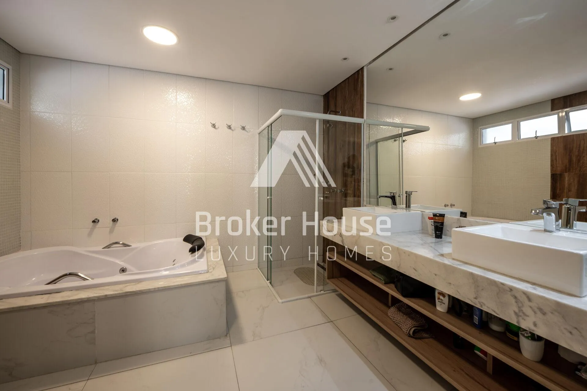 Casa com 5 suítes à venda em Brooklin, São Paulo, por R$ 4.500.000 Imagem 30