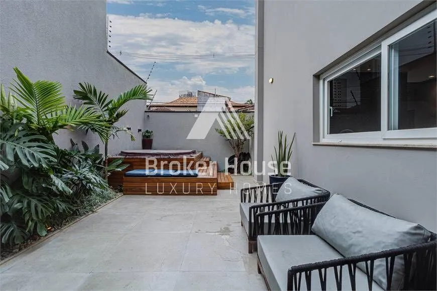 Casa com 4 suítes à venda em Granja Julieta, São Paulo, por R$ 3.190.000 Imagem 2