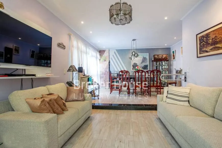 Casa com 3 suítes à venda em Granja Julieta, São Paulo, por R$ 1.600.000