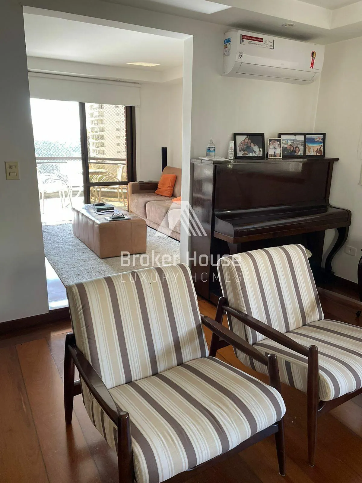 Apartamento com 3 suítes à venda em Campo Belo, São Paulo, por R$ 2.700.000 Imagem 2