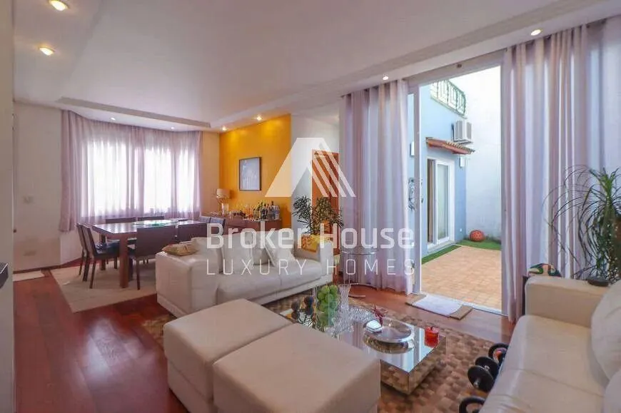 Casa de condomínio com 2 suítes à venda em Granja Julieta, São Paulo, por R$ 2.500.000