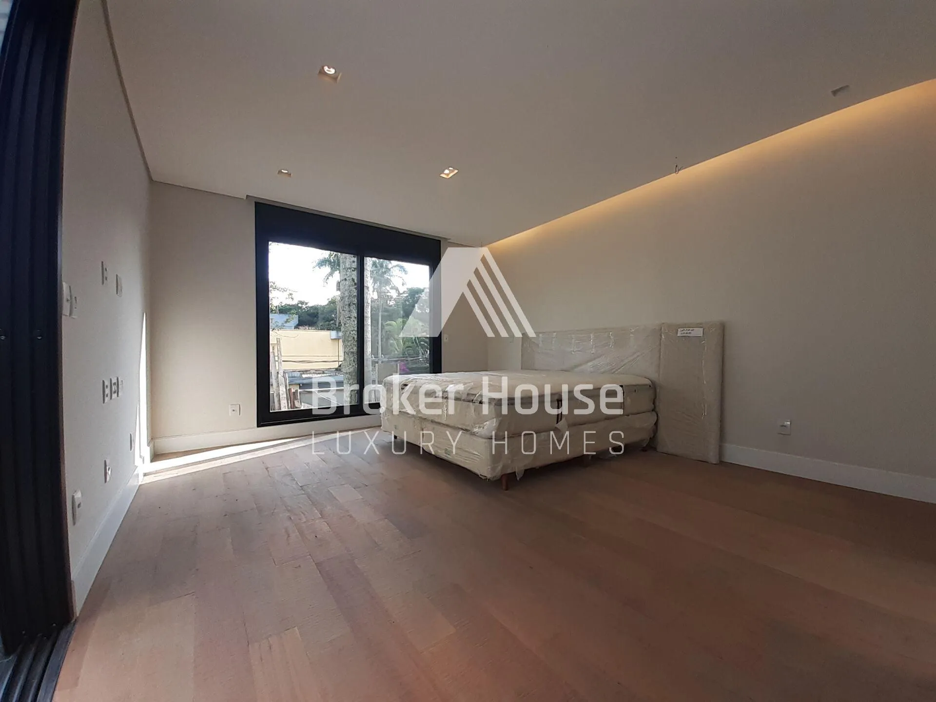 Casa com 4 suítes à venda em Granja Julieta, São Paulo, por R$ 6.700.000 Imagem 42
