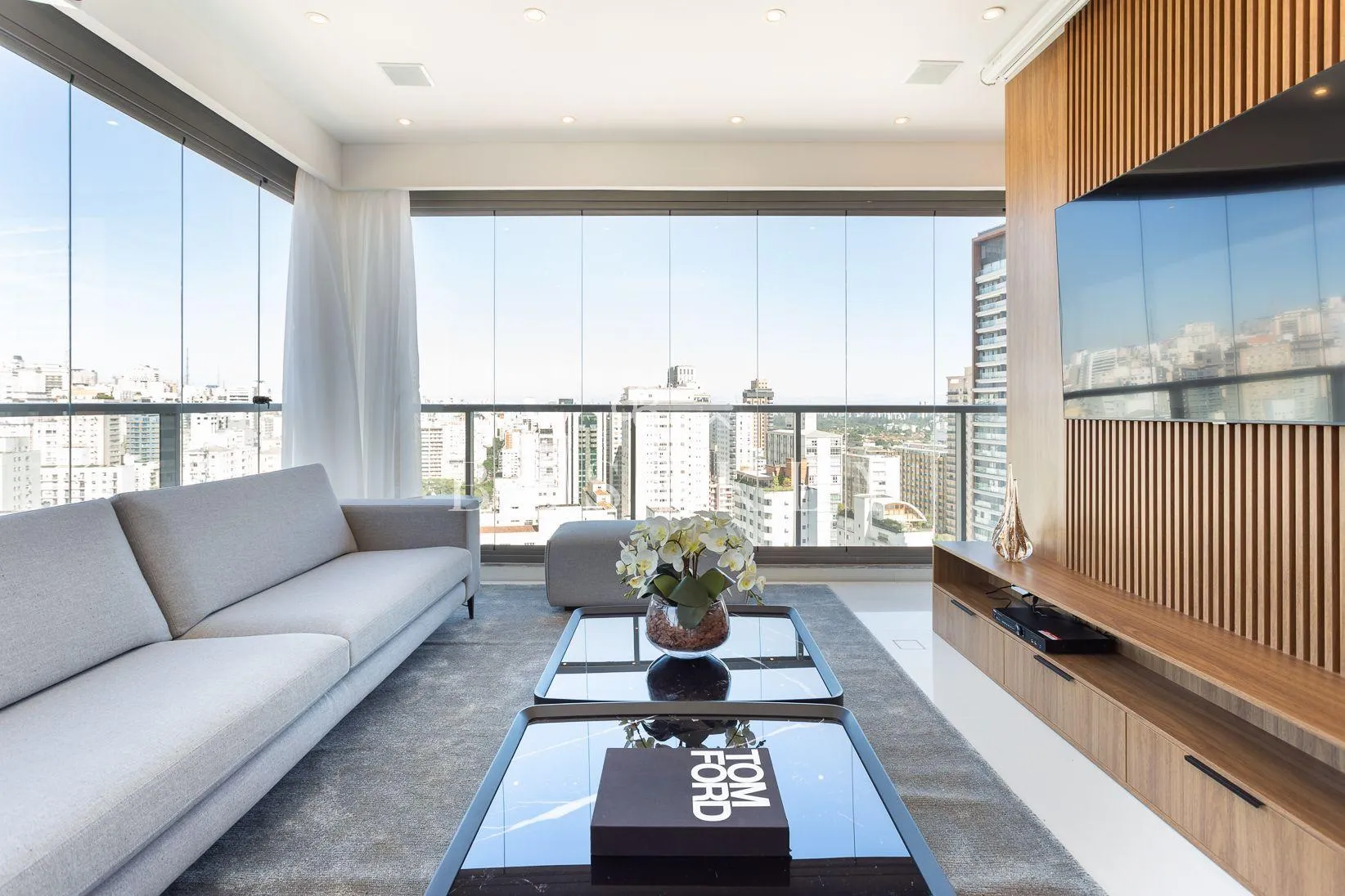 Apartamento com 2 suítes à venda em Pinheiros, São Paulo, por R$ 4.200.000 Imagem 2