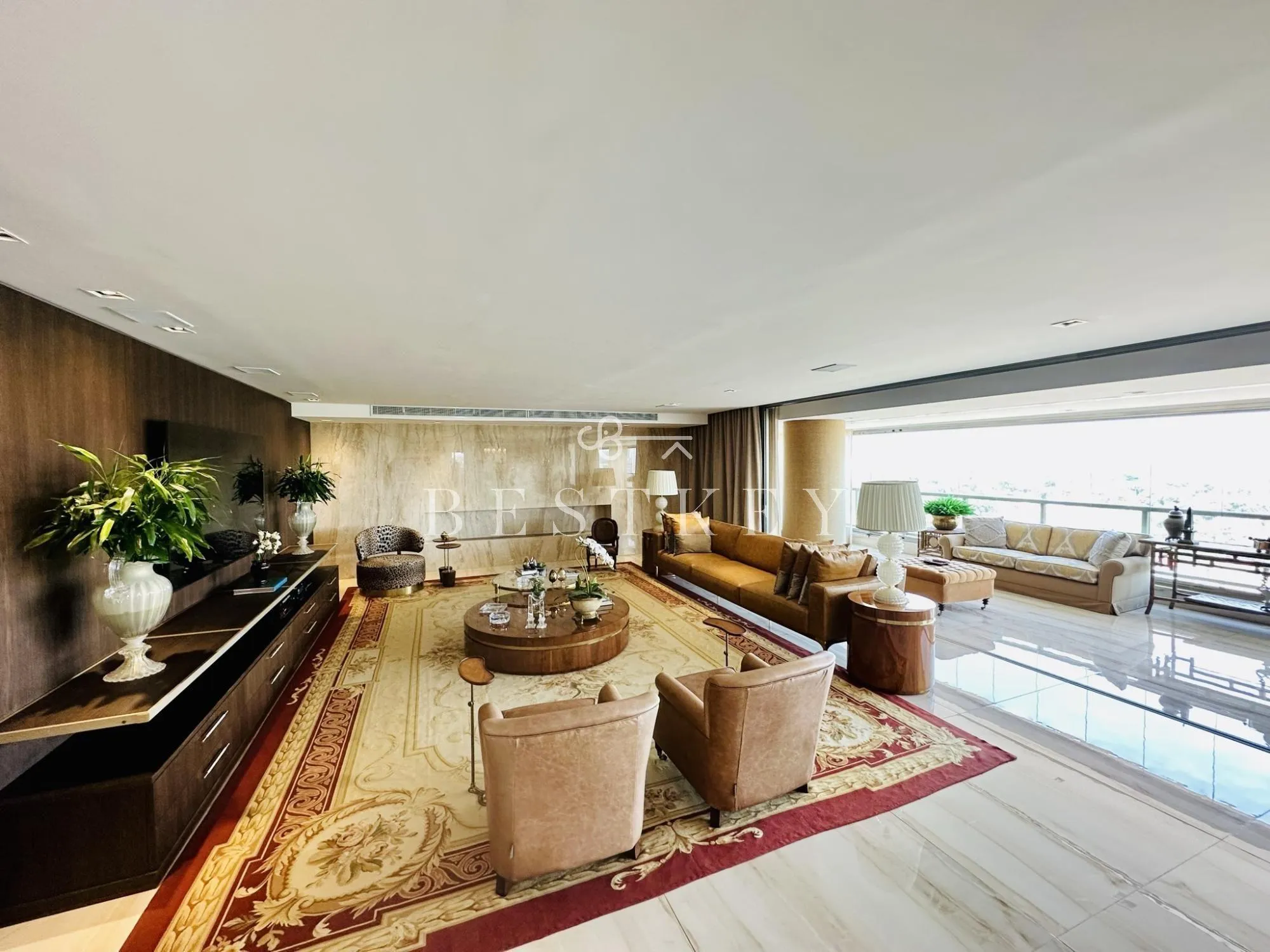 Apartamento com 3 suítes à venda em Campo Belo, São Paulo, por R$ 9.900.000