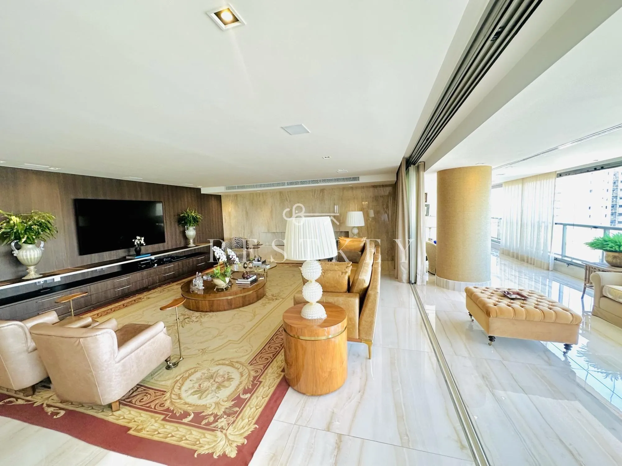 Apartamento com 3 suítes à venda em Campo Belo, São Paulo, por R$ 9.900.000 Imagem 3