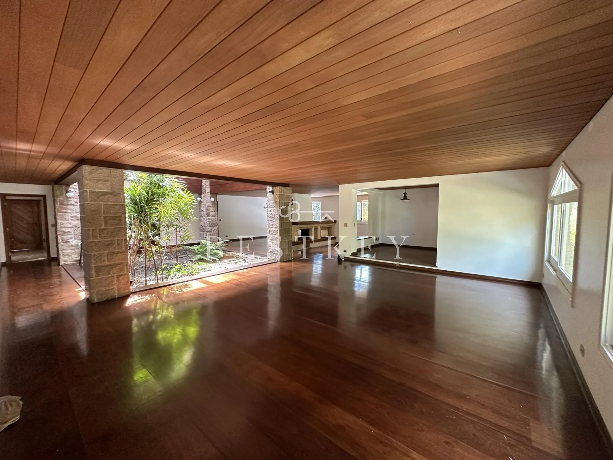 Casa de condomínio com 4 suítes à venda em Chácara Flora, São Paulo, por R$ 8.300.000 Imagem 2