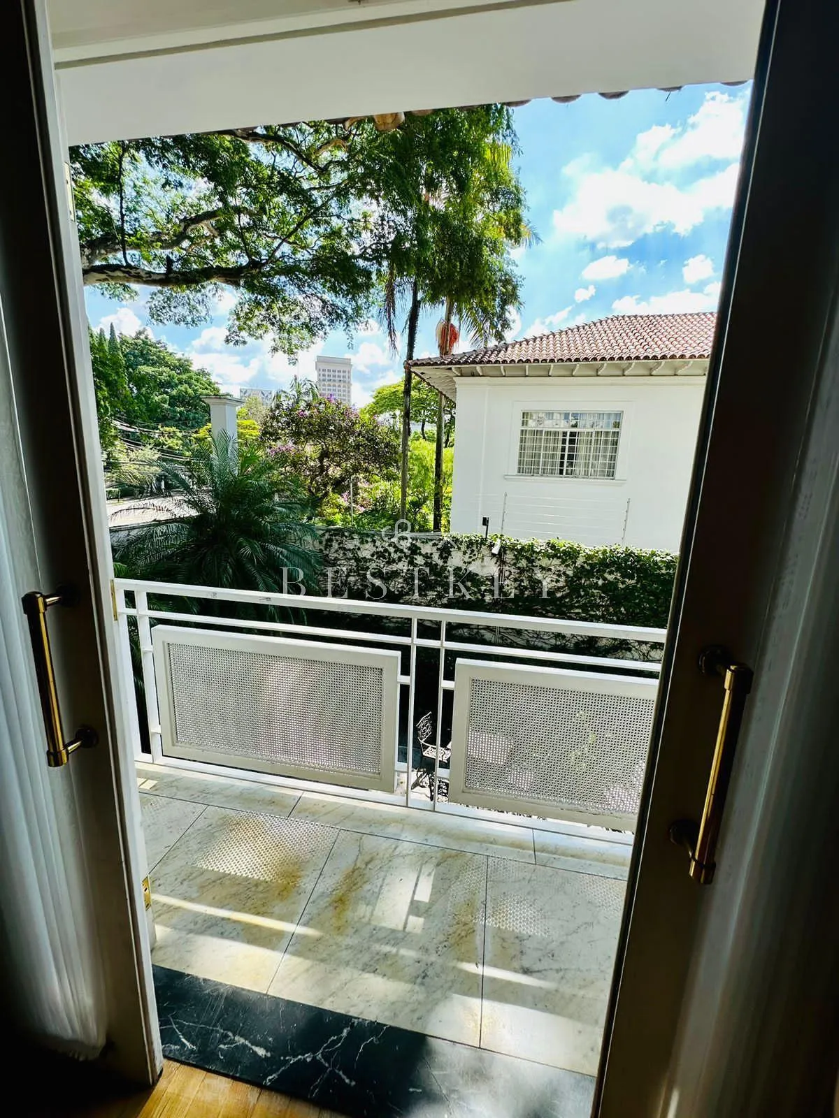 Casa com 3 suítes à venda em Jardim Europa, São Paulo, por R$ 6.600.000 Imagem 12