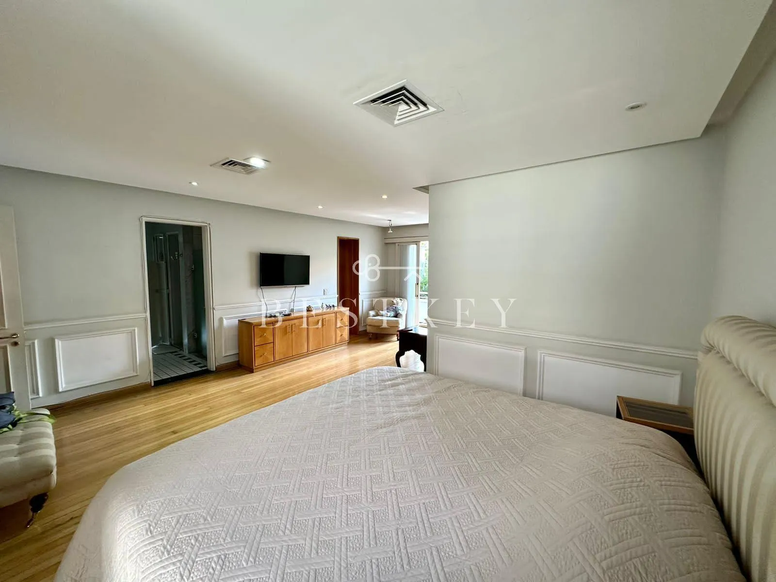 Casa com 3 suítes à venda em Jardim Europa, São Paulo, por R$ 6.600.000 Imagem 15