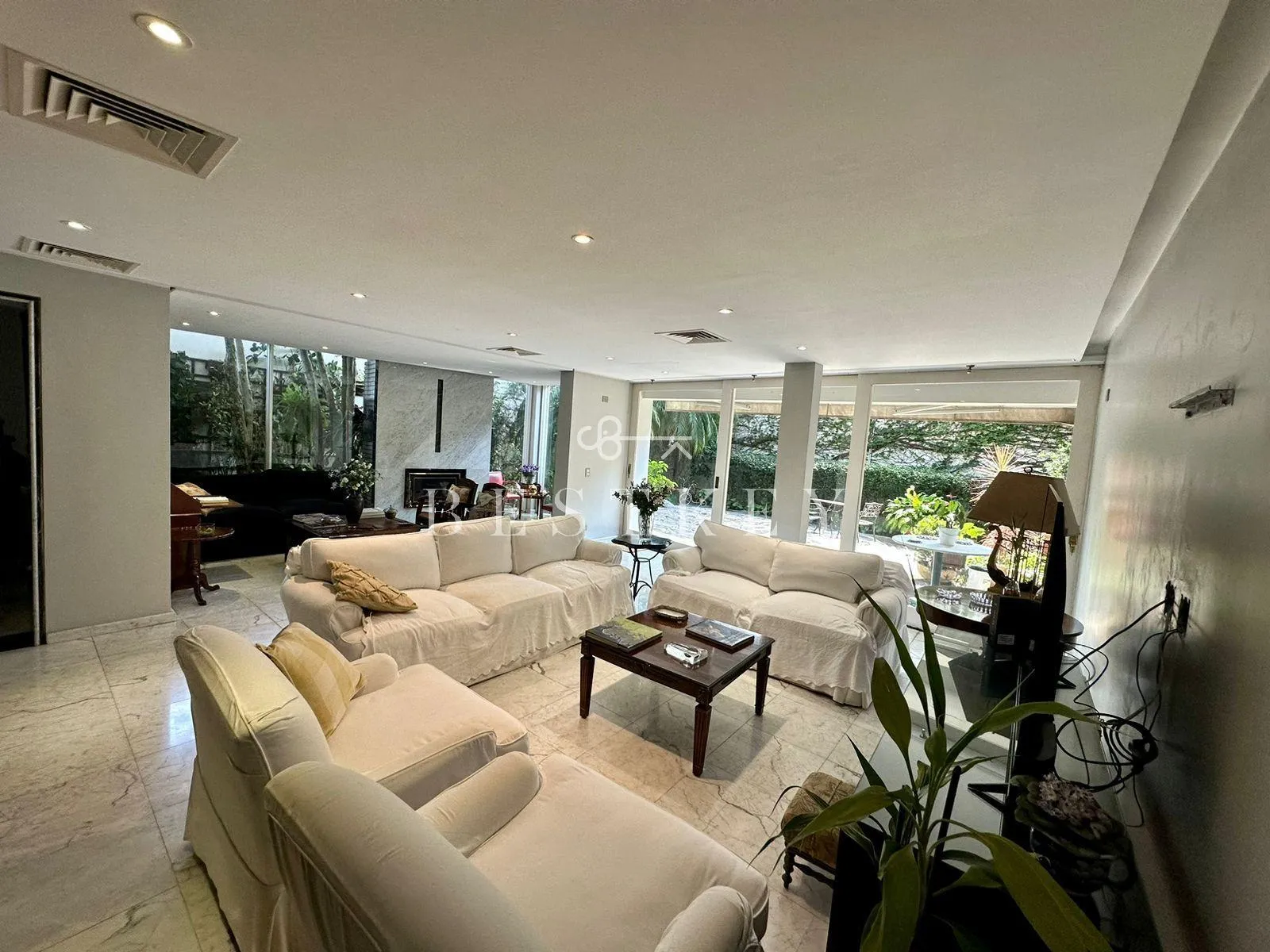 Casa com 3 suítes à venda em Jardim Europa, São Paulo, por R$ 6.600.000