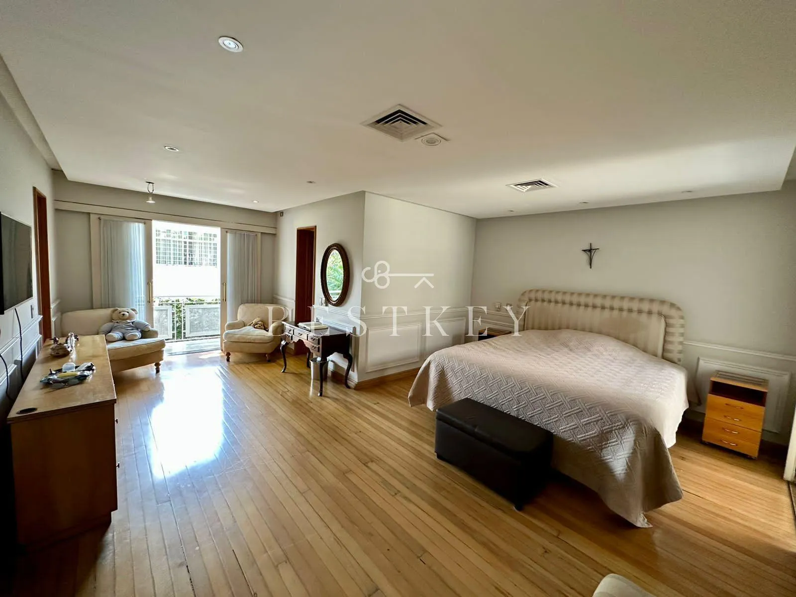 Casa com 3 suítes à venda em Jardim Europa, São Paulo, por R$ 6.600.000 Imagem 16