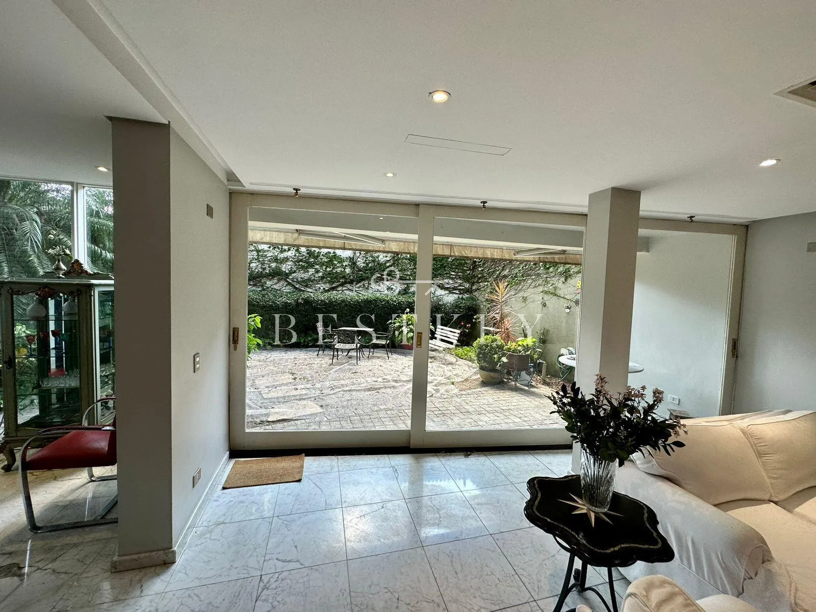 Casa com 3 suítes à venda em Jardim Europa, São Paulo, por R$ 6.600.000 Imagem 4