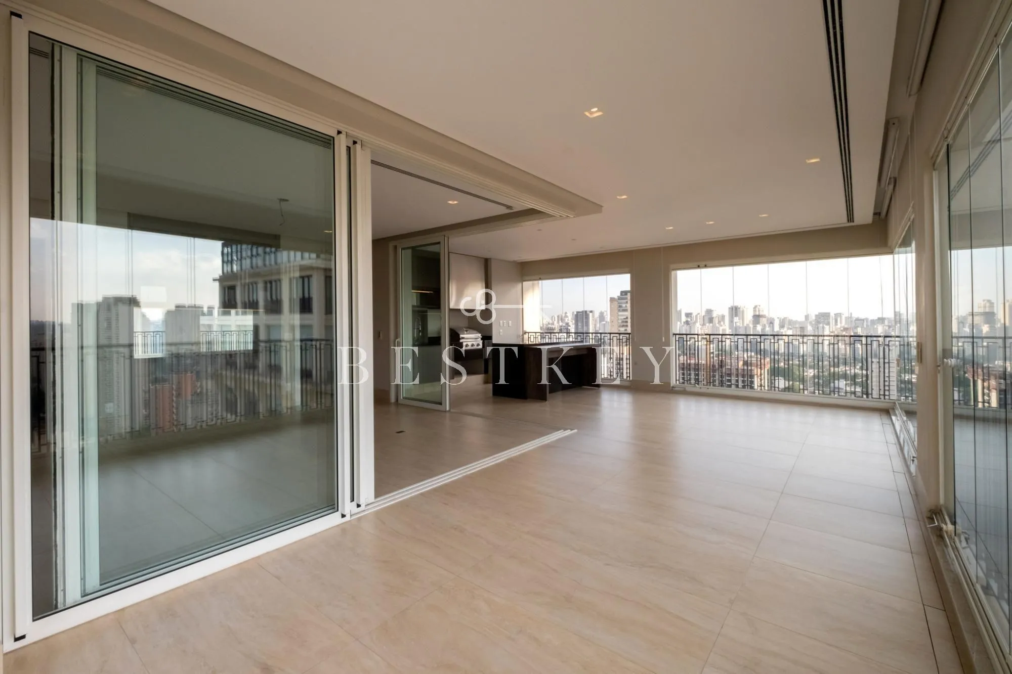 Apartamento com 4 suítes à venda em Vila Olímpia, São Paulo, por R$ 14.799.990 Imagem 2