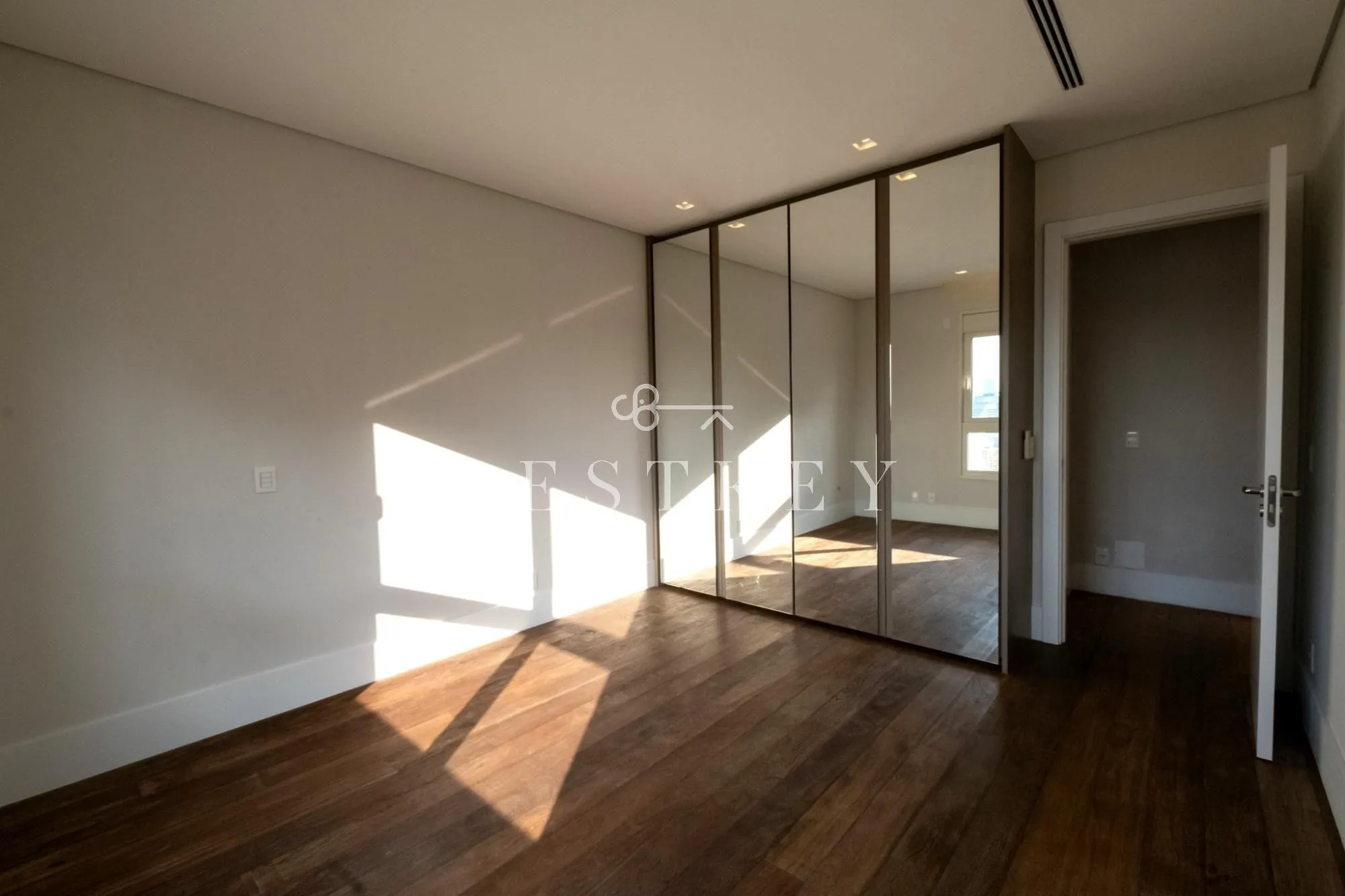 Apartamento com 4 suítes à venda em Vila Olímpia, São Paulo, por R$ 14.799.990 Imagem 23