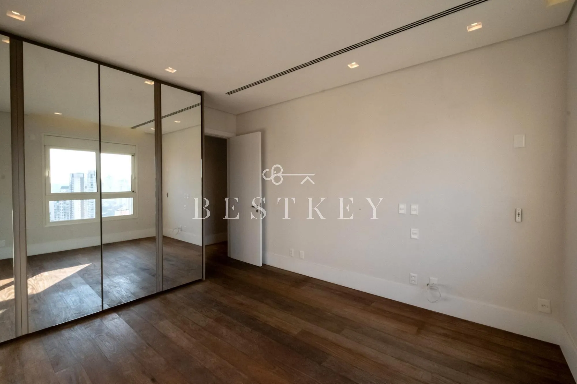 Apartamento com 4 suítes à venda em Vila Olímpia, São Paulo, por R$ 14.799.990 Imagem 24