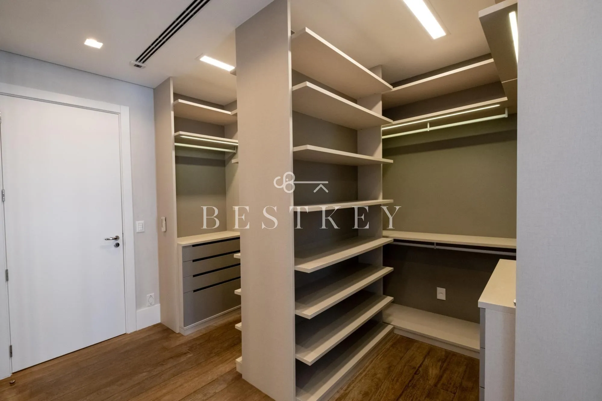 Apartamento com 4 suítes à venda em Vila Olímpia, São Paulo, por R$ 14.799.990 Imagem 34