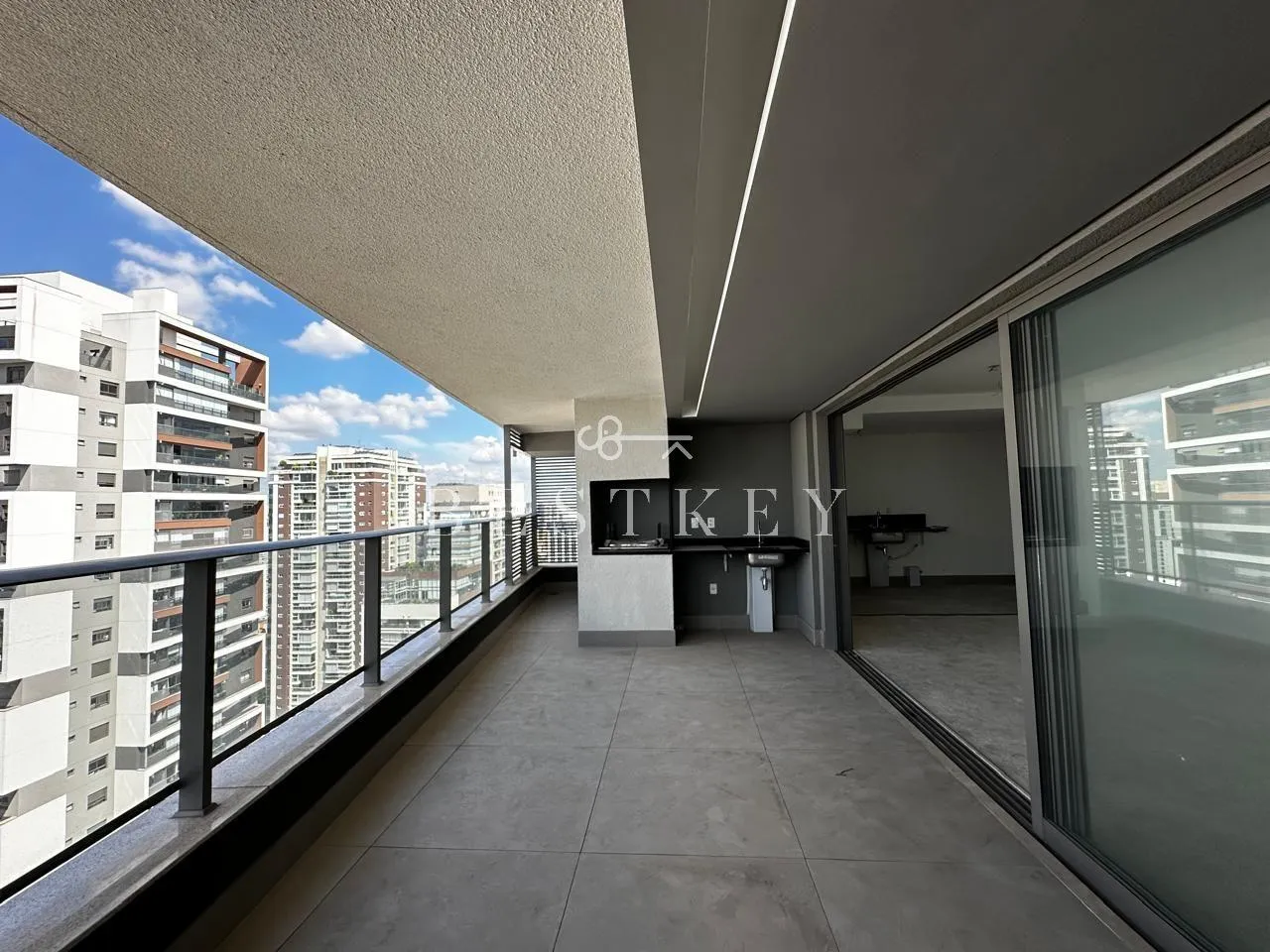 Apartamento com 3 suítes à venda em Cidade Monções, São Paulo, por R$ 2.649.990 Imagem 2