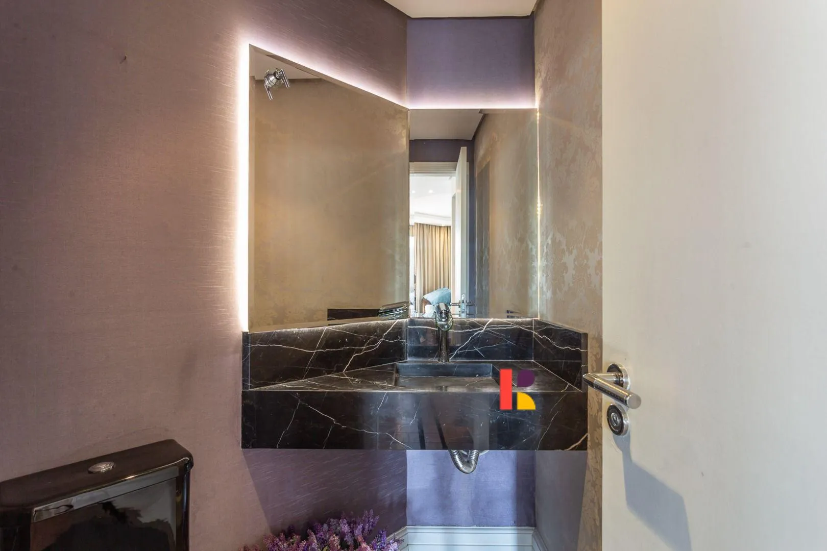Apartamento com 3 suítes à venda em Vila Nova Conceição, São Paulo, por R$ 3.000.000 Imagem 13