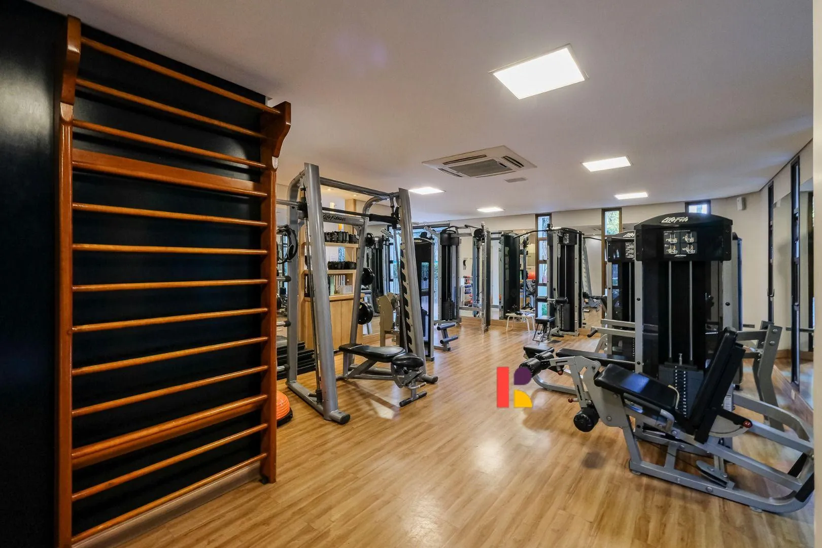 Apartamento com 4 suítes à venda em Alto De Pinheiros, São Paulo, por R$ 7.200.000 Imagem 23