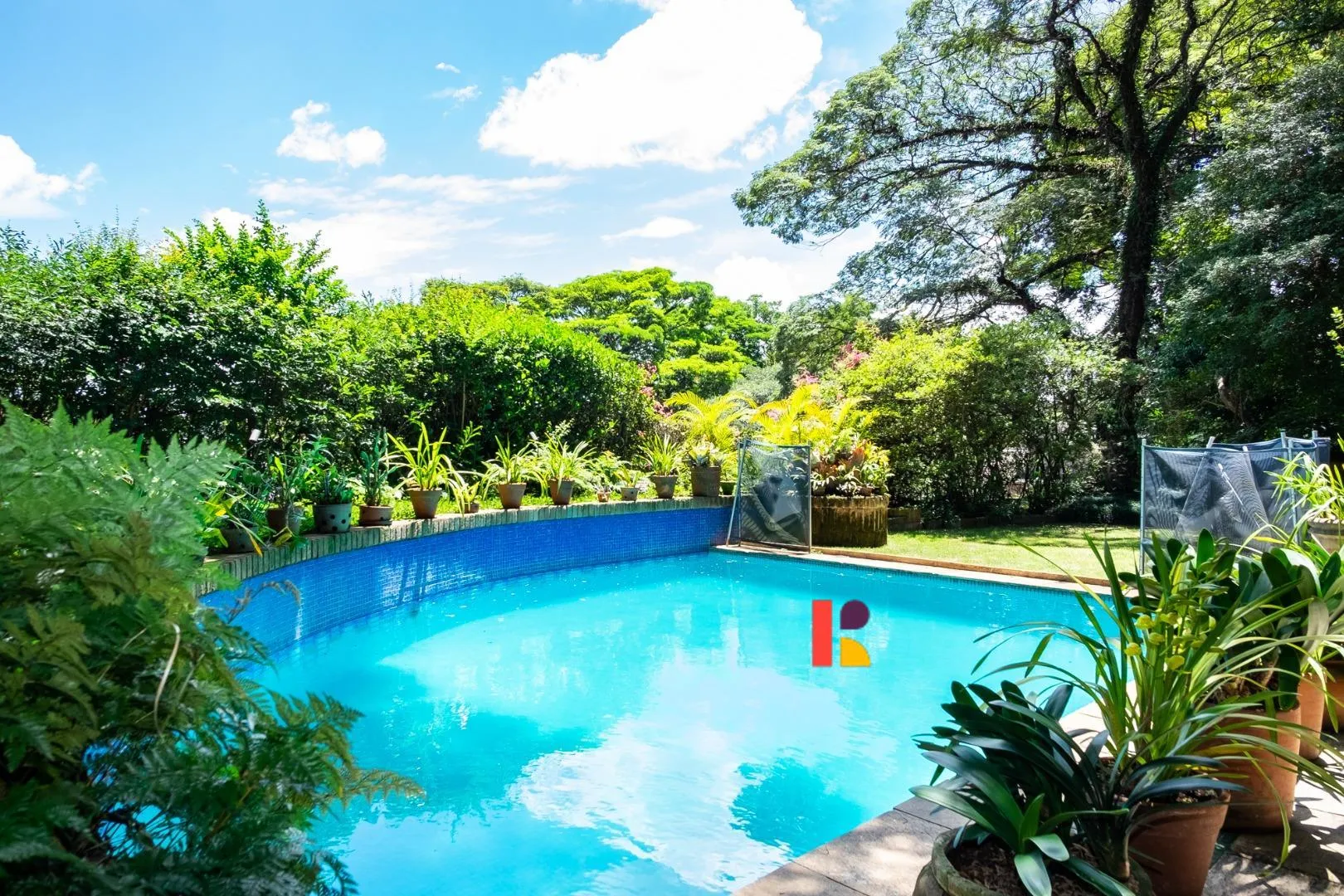 Casa com 2 suítes à venda em Pacaembu, São Paulo, por R$ 8.500.000 Imagem 2