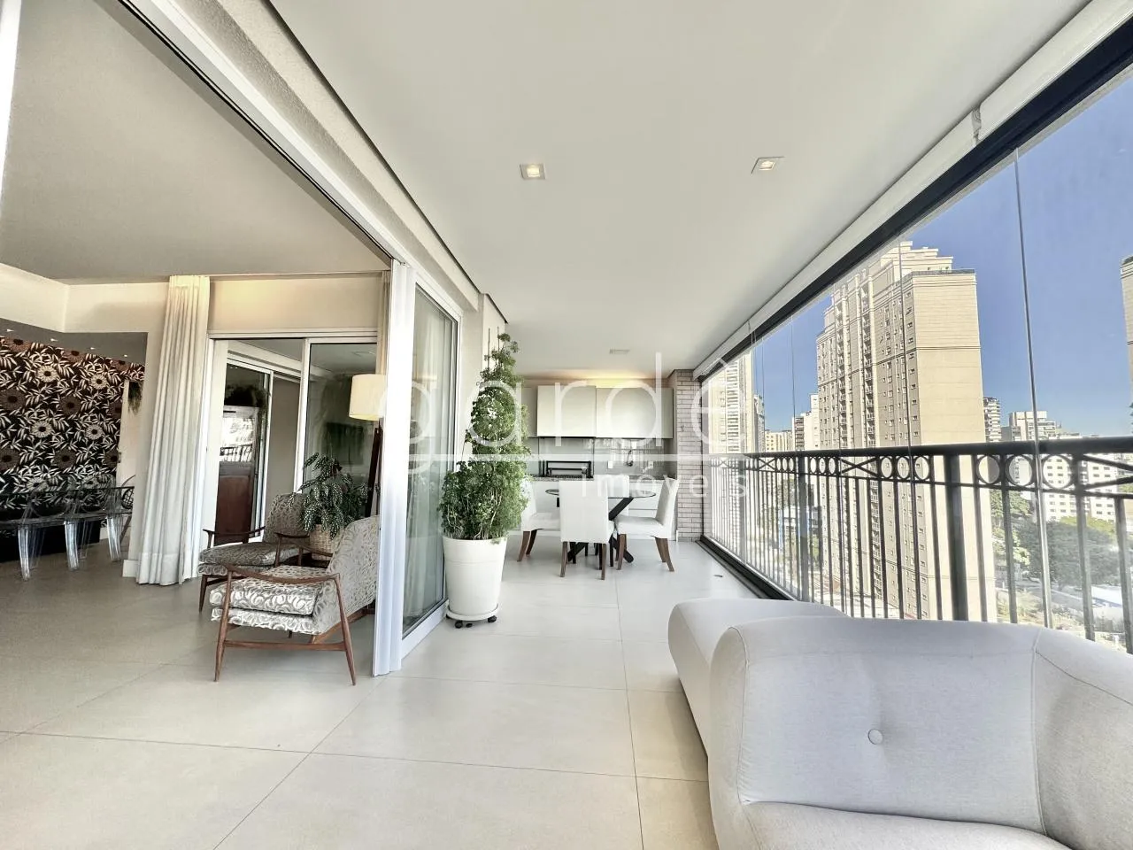 Apartamento com 3 suítes à venda em Vila Nova Conceição, São Paulo, por R$ 6.200.000 Imagem 9