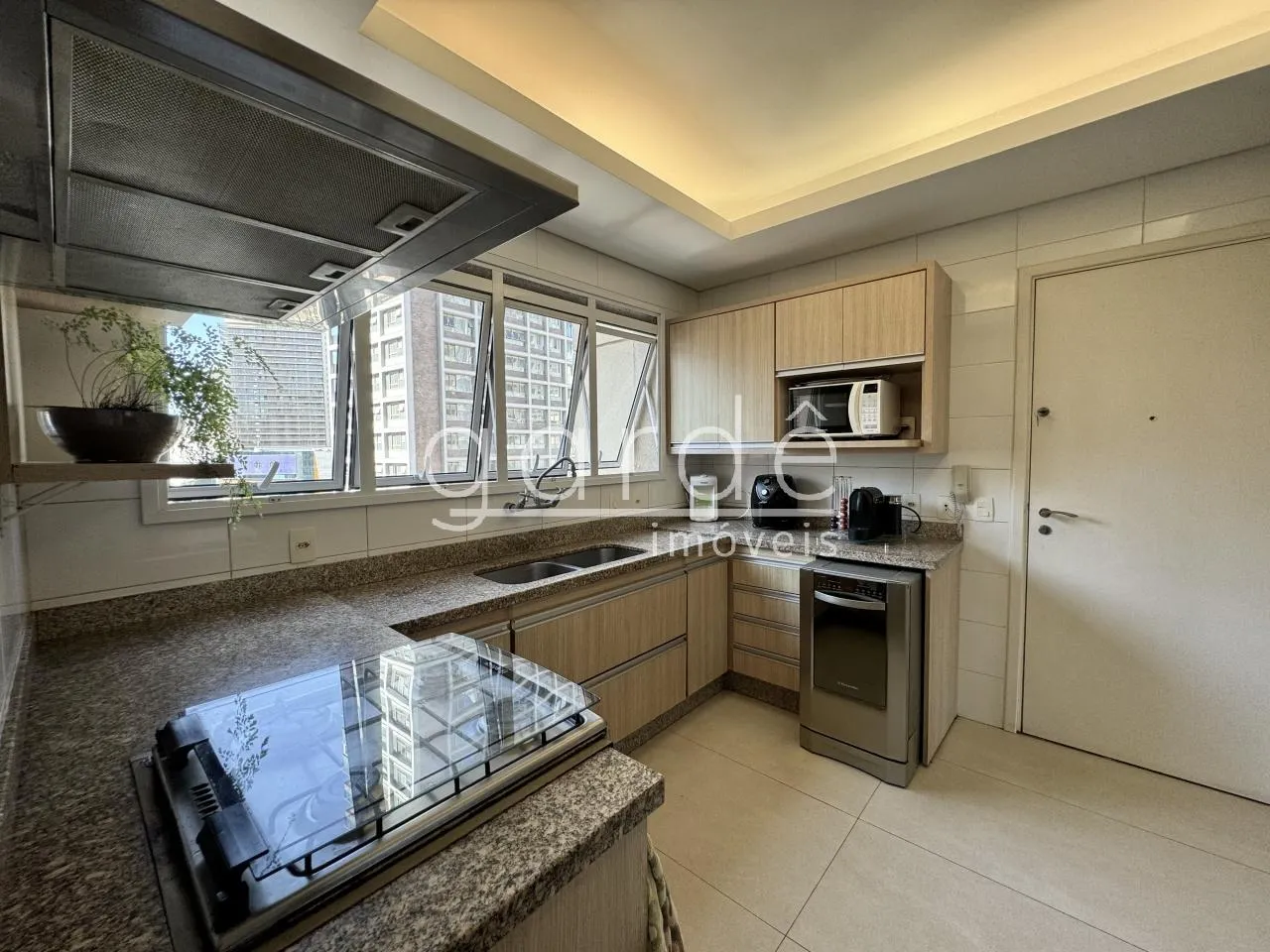 Apartamento com 3 suítes à venda em Vila Nova Conceição, São Paulo, por R$ 6.200.000 Imagem 28