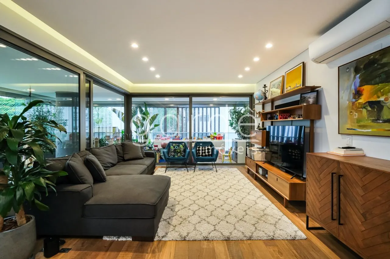Apartamento com 3 suítes à venda em Vila Nova Conceição, São Paulo, por R$ 8.500.000 Imagem 4