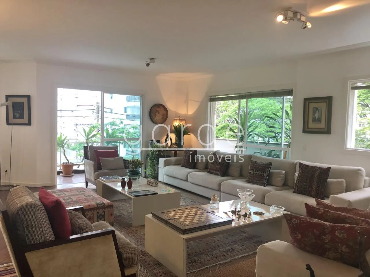 Apartamento com 3 suítes à venda em Moema, São Paulo, por R$ 2.970.000