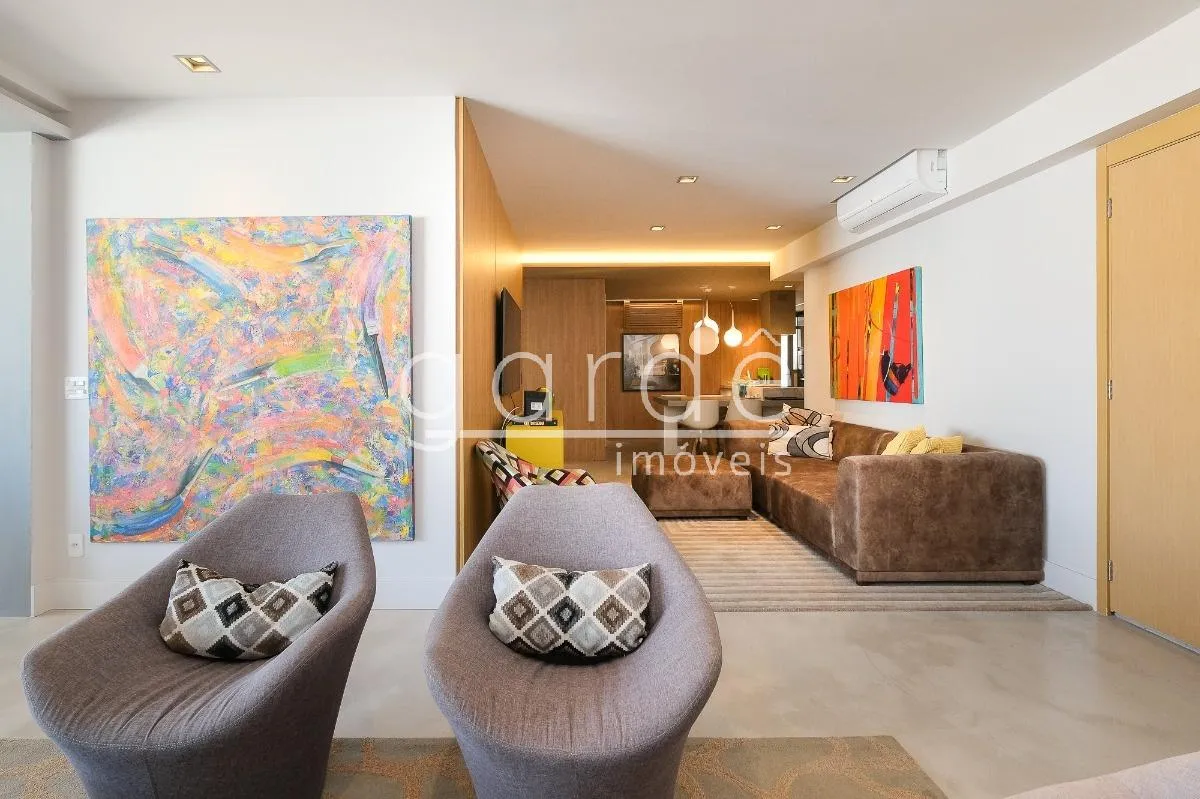 Apartamento com 3 suítes à venda em Moema, São Paulo, por R$ 3.900.000
