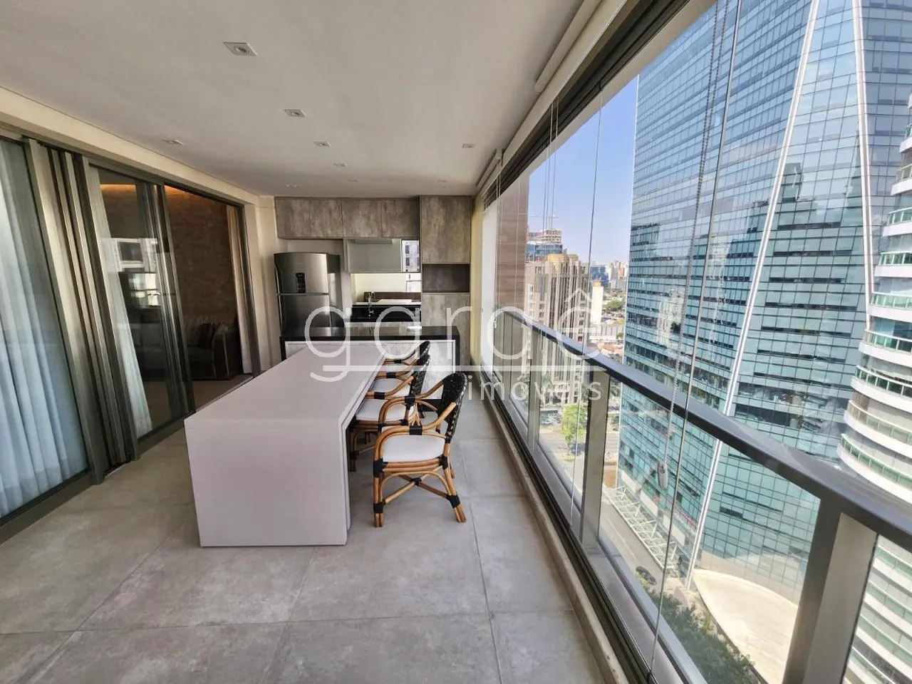 Apartamento com 2 suítes à venda em Itaim Bibi, São Paulo, por R$ 3.000.000