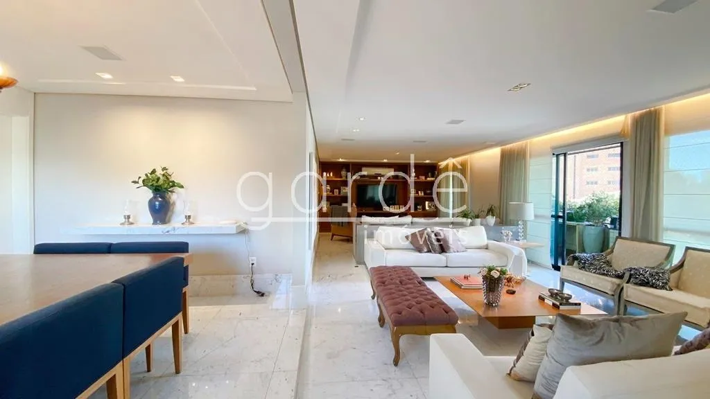 Apartamento com 3 suítes à venda em Moema, São Paulo, por R$ 3.900.000 Imagem 2