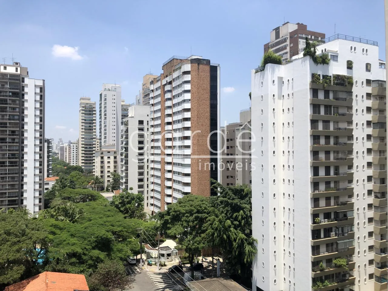 Apartamento com 2 suítes à venda em Moema, São Paulo, por R$ 2.900.000 Imagem 9