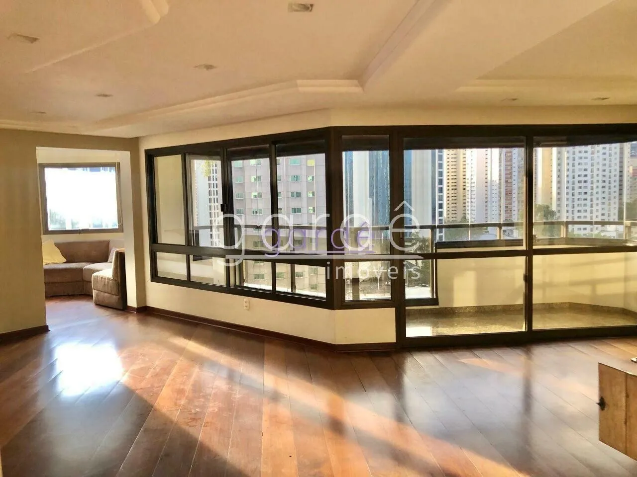 Apartamento com 3 suítes à venda em Moema, São Paulo, por R$ 2.975.000 Imagem 3