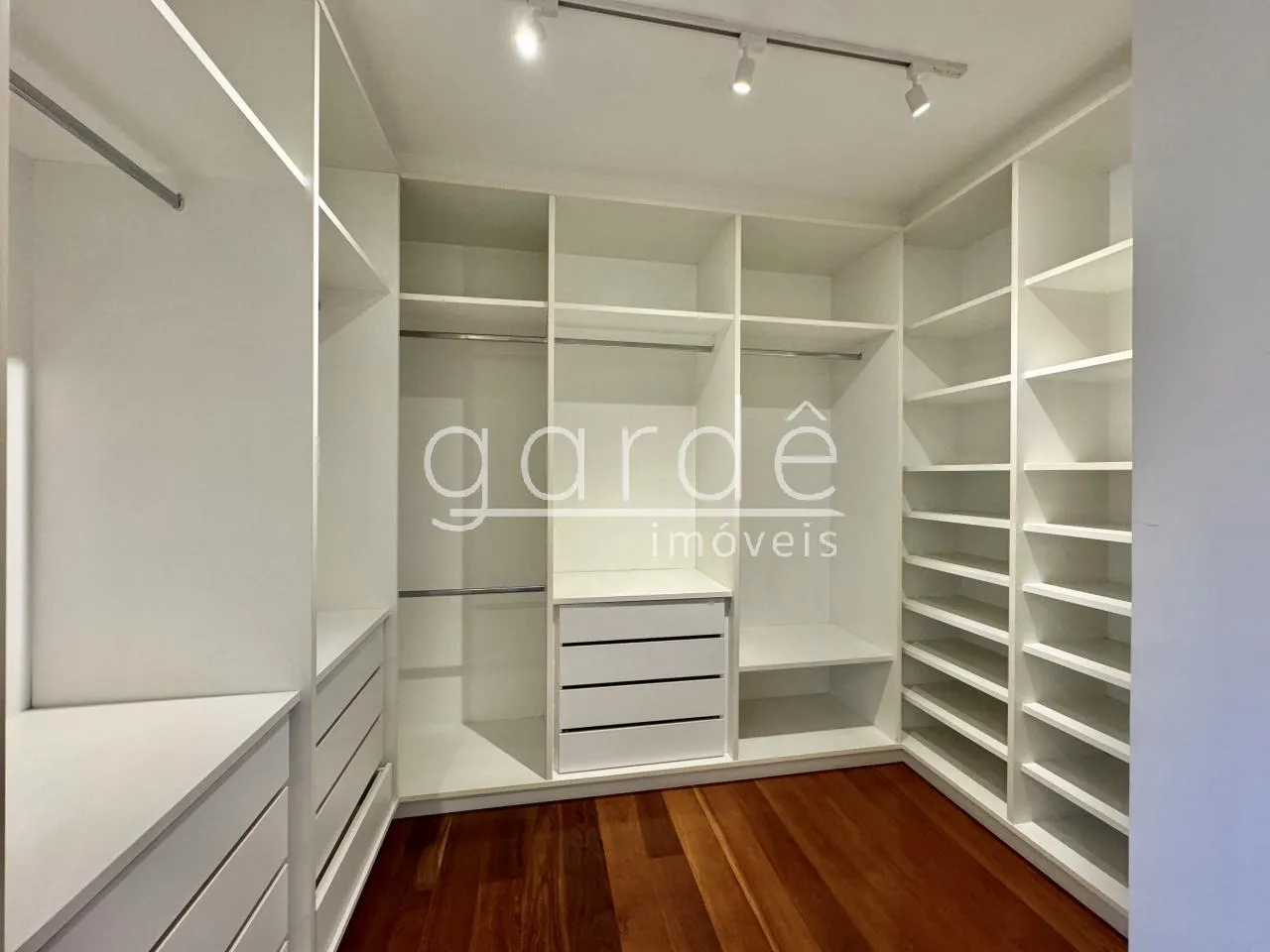 Apartamento com 2 suítes à venda em Moema, São Paulo, por R$ 3.990.000 Imagem 16