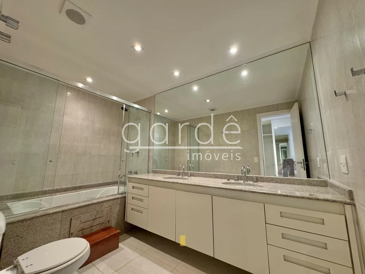 Apartamento com 2 suítes à venda em Moema, São Paulo, por R$ 3.990.000 Imagem 17