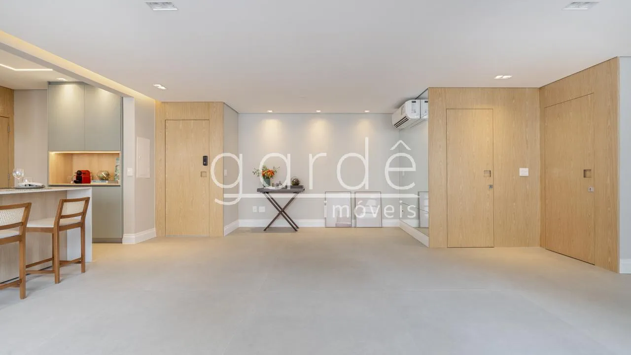 Apartamento com 1 suítes à venda em Vila Nova Conceição, São Paulo, por R$ 2.990.000 Imagem 2