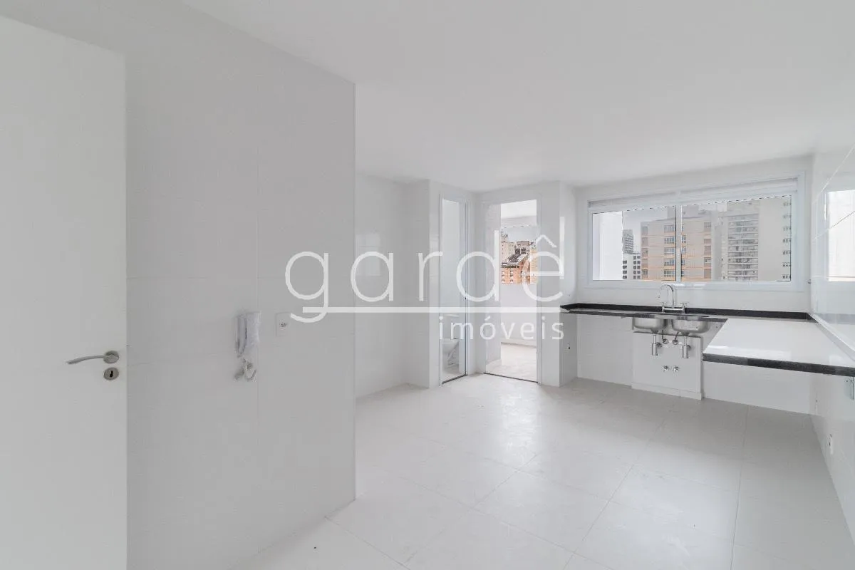 Apartamento com 3 suítes à venda em Moema, São Paulo, por R$ 4.500.000 Imagem 12